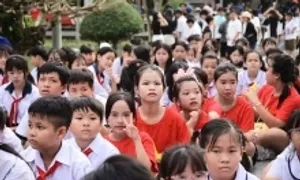 Ngôi trường có 103 lớp học, đông kỷ lục ở TP HCM Ngôi trường có 103 lớp học, đông kỷ lục ở TP HCM